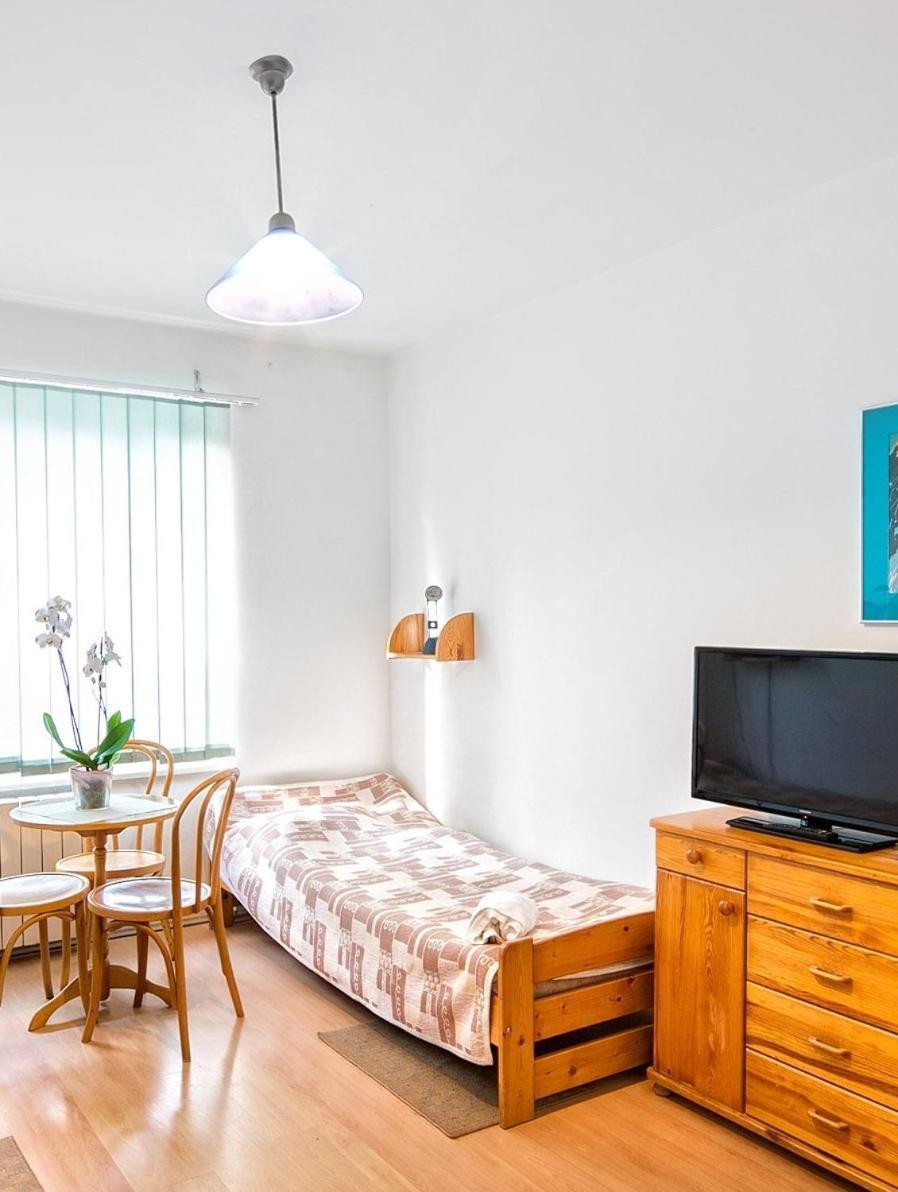 Hotel Monttis Sucha Beskidzka Ruang foto