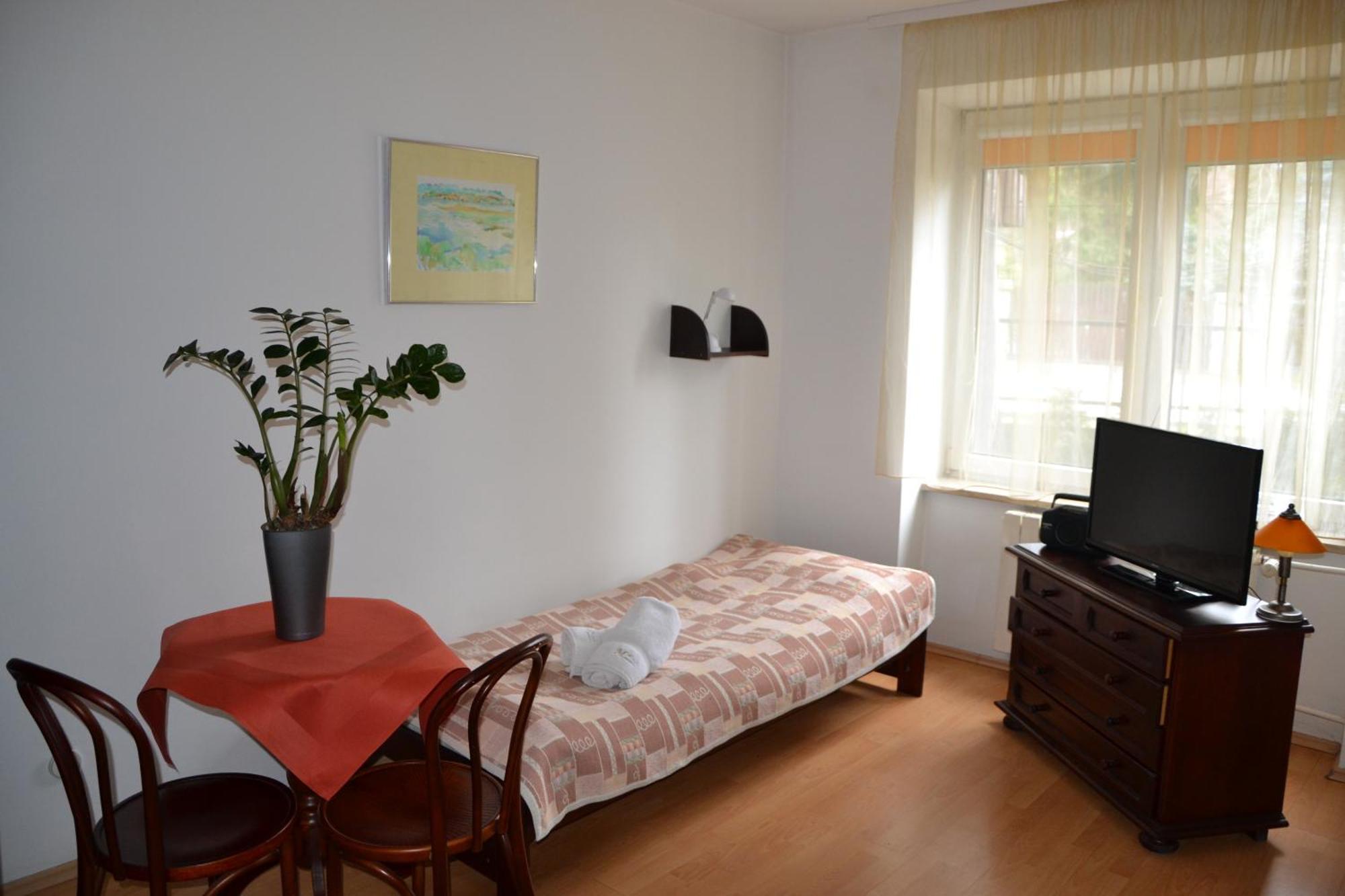 Hotel Monttis Sucha Beskidzka Ruang foto
